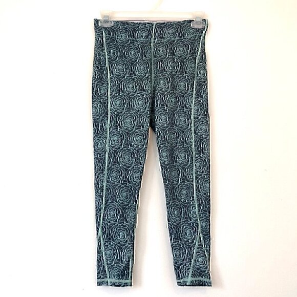 IVORY ELLA Blue Rose Floral Spellout Waistband Cropped or Capri Active Leggings - Picture 1 of 10